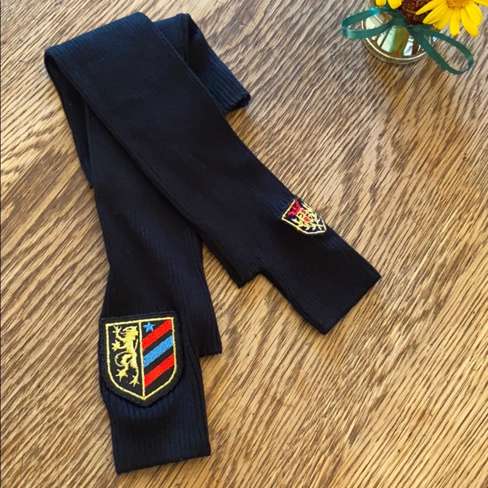 Long black hand warmers w/ griffin crest